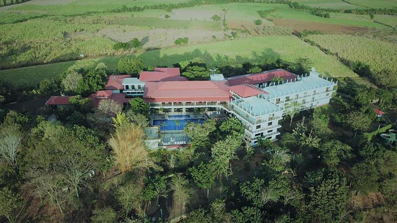 होटल Centauria Wild Udawalawe
