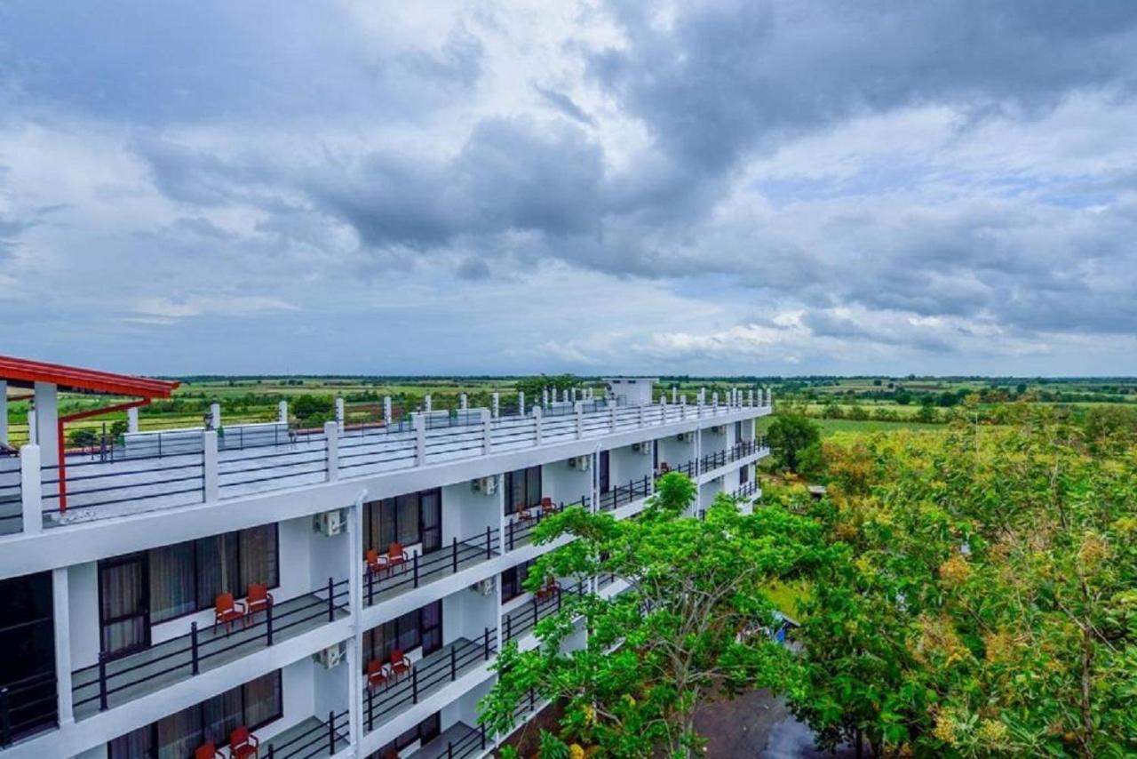 होटल Centauria Wild 5*